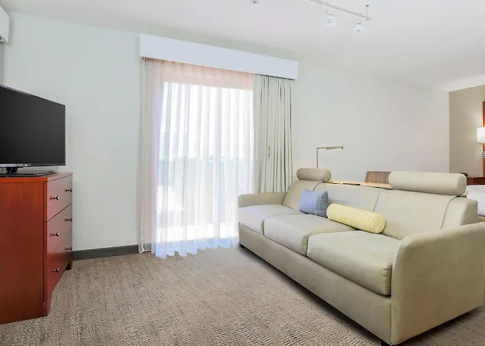Chicago 3* Deerfield