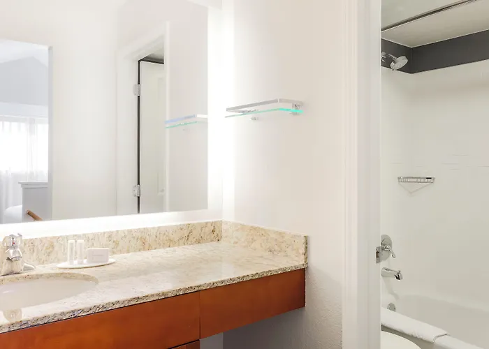 Chicago Hotel 3*