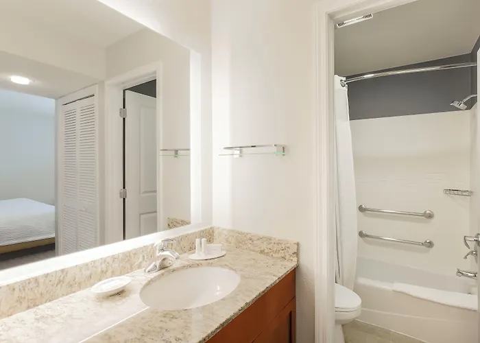Chicago Hotel 3*