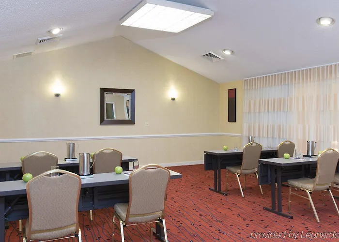 Chicago 3* Deerfield