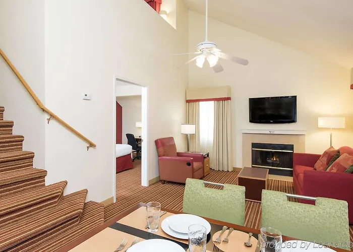 Chicago 3* Deerfield