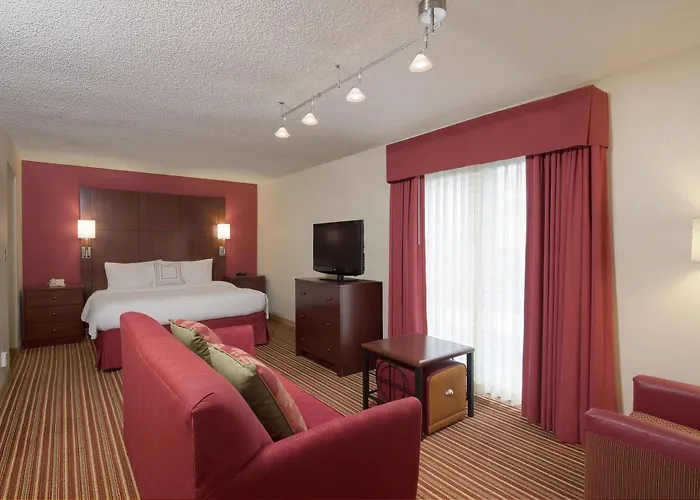 Chicago 3* Deerfield